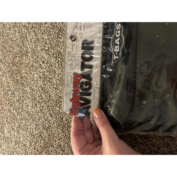 Highway Navigator Motorcycle Tank Bag - Picture 3 of 5